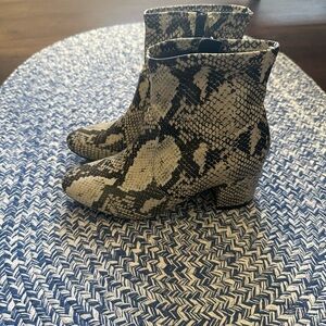 Steve Madden leather booties